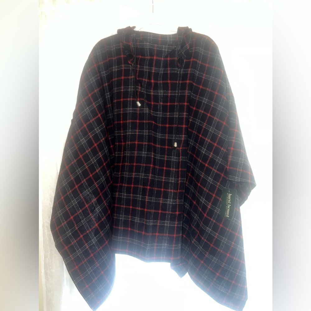 Harve Benard Black and Red Plaid Cape